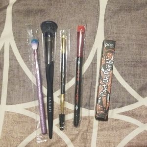 Brush and Lip Liner Set